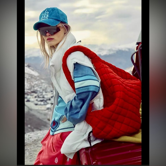 🌟 RARE PRINT Free People Movement In A Bubble Puffer Vest 🌟 - Picture 4 of 11